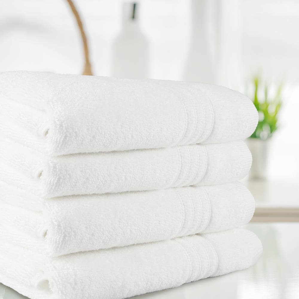 White hotel 2024 bath towels