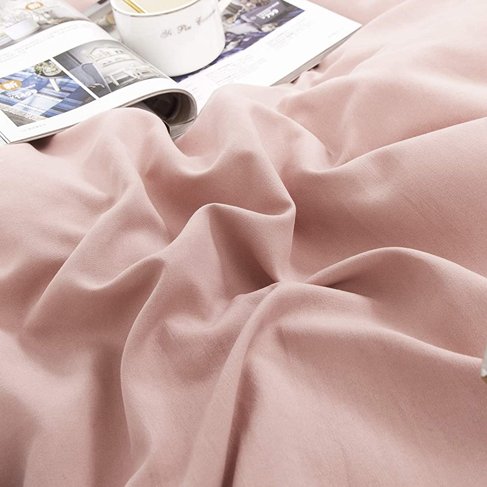 pink cotton material of bedding set